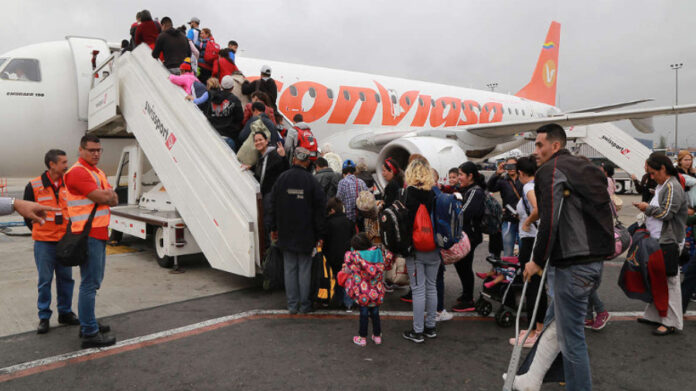 Han retornado al país miles de venezolanos en vuelos de repatriación Foto archivo Han retornado al país miles de venezolanos en vuelos de repatriación Foto archivo