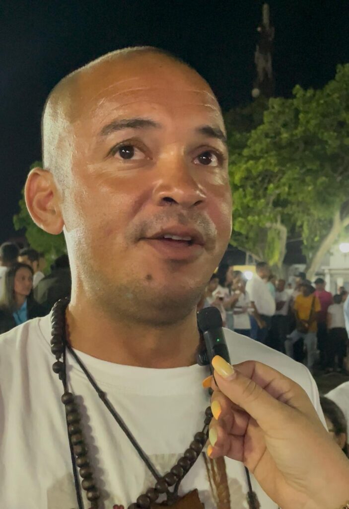Luis Labrador, devoto