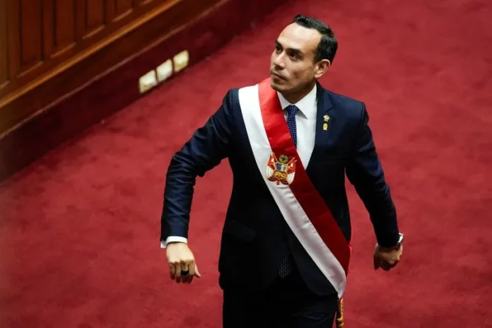 El nuevo presidente de Perú, José Jeri, prometió una 