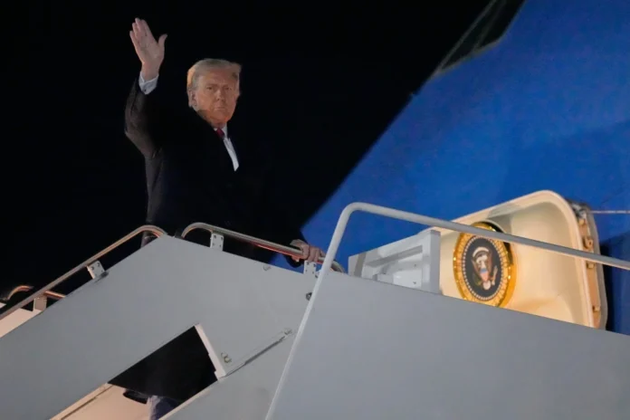 El presidente de Estados Unidos Donald Trump puso rumbo a Asia el viernes por la noche por primera vez en este mandato El presidente de Estados Unidos Donald Trump puso rumbo a Asia el viernes por la noche por primera vez en este mandato