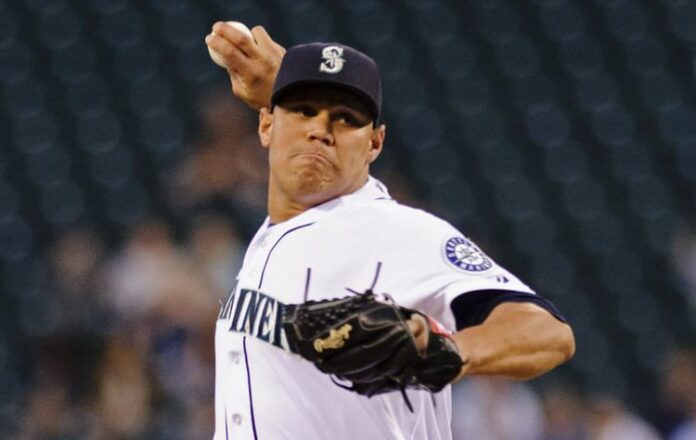 yoervis-medina-4bec7584-a138-4b2e-b66b-1ee574a4866-resize-750