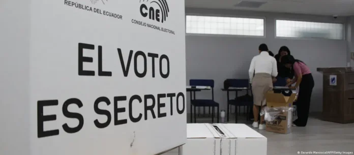 Casi 14 millones de electores fueron convocados para sufragar de manera obligatoria en Ecuador