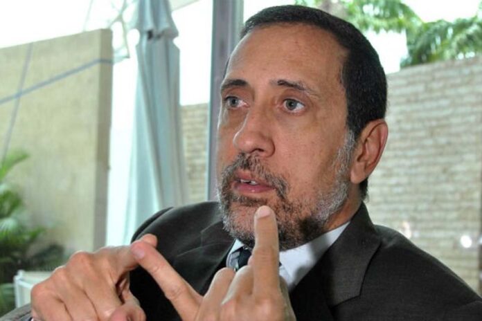 “La inflación puede cerrar cerca del 500%”, advirtió el economista y profesor universitario