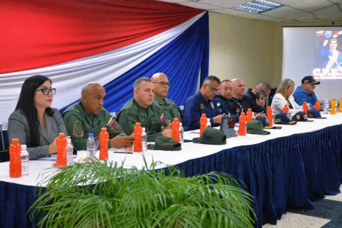 El secretario de Seguridad Ciudadana C/G Antonio Peña estuvo acompañado por el comandante de la Zodi Yaracuy M/G Luis Reyes Rivero y autoridades de diferentes organismos e instituciones