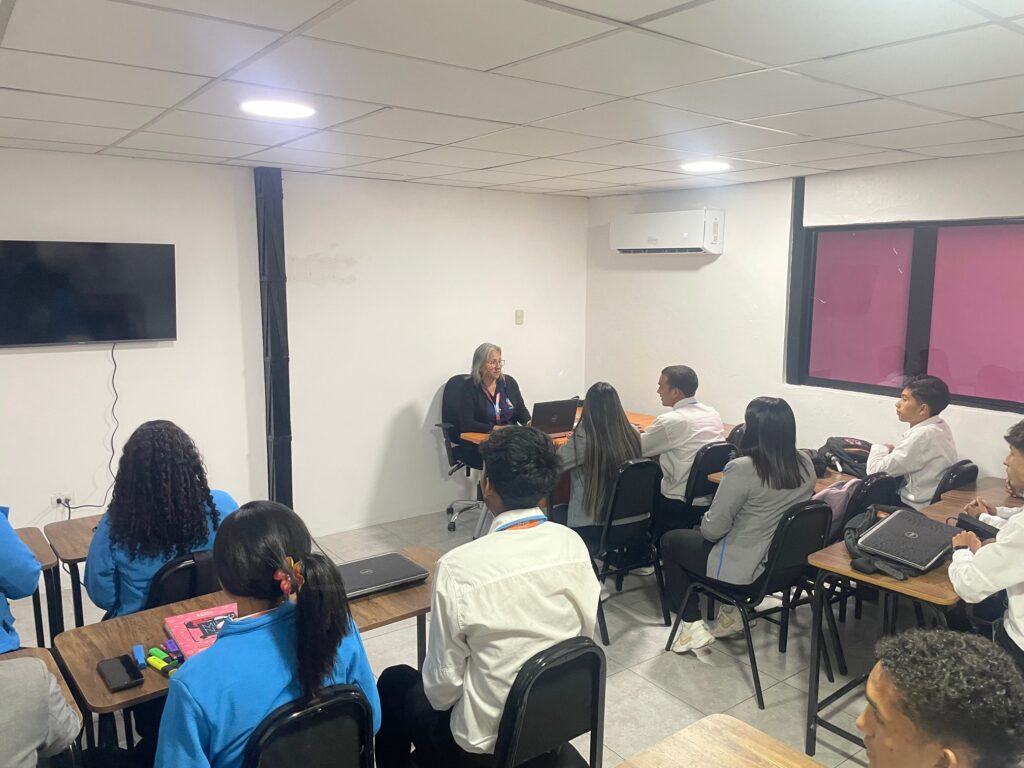 La sede cuenta con confortables instalaciones con todo lo necesario para los estudiantes