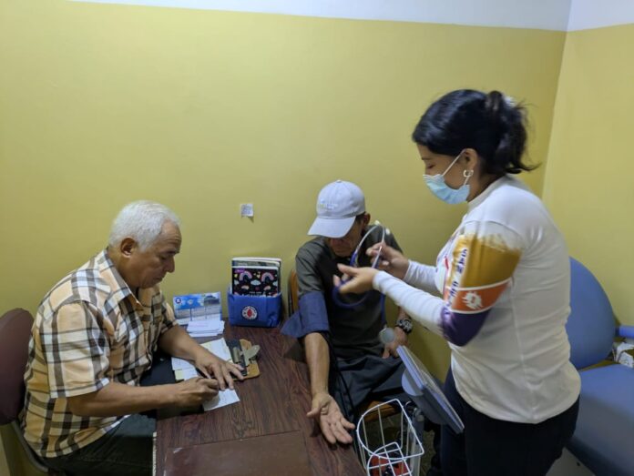 Este martes hicieron cálculo de índice de masa corporal e hipertensión