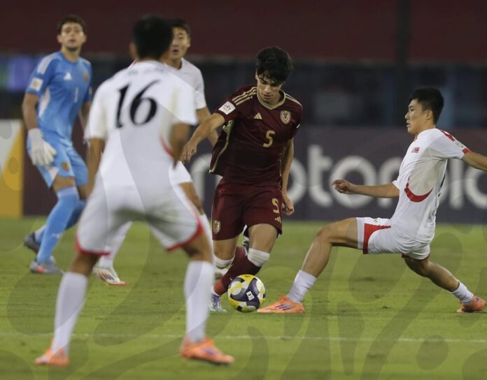 La selección asiática, una de las tapadas dentro del campeonato, se sirvió de un partido sobrio y serio para diluir cualquier esperanza de los nuestros.