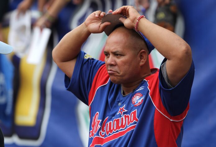 Davalillo llega para intentar enderezar e camino de los escualos