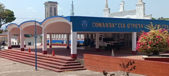 Algunos de los investigados son trasladados hasta la Comandancia, otros al CCP Marín, ambos en el municipio San Felipe