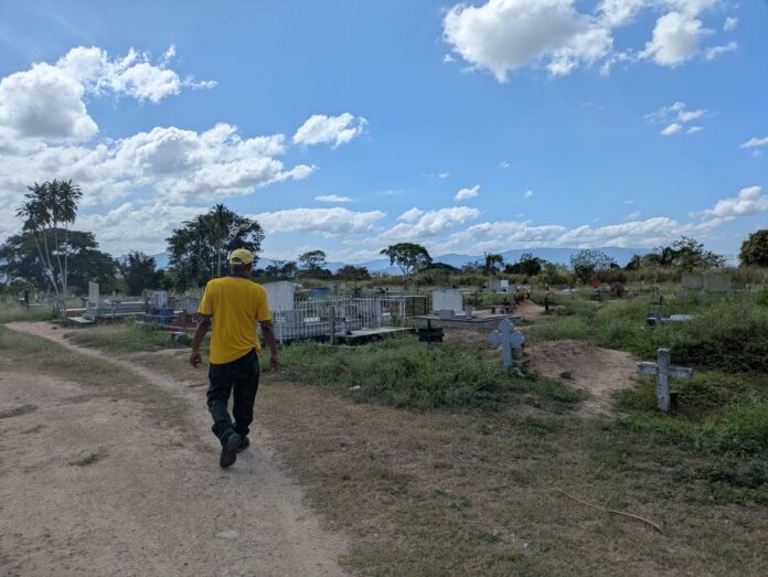 Pidieron la limpieza de la maleza tanto en el área interna como externa