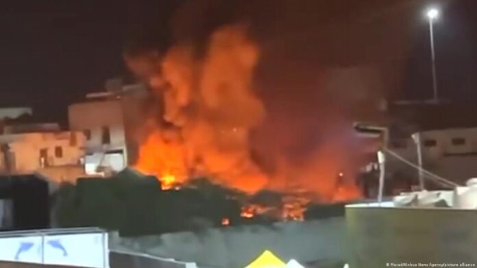 Yemen declara el estado de emergencia tras el ataque de la coalición liderada por Riad