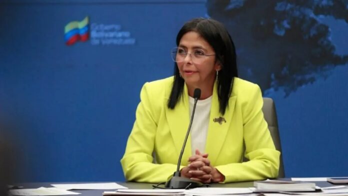 “La historia los condenará. Venezuela reivindicará su gesta independentista y vencerá”, enfatizó