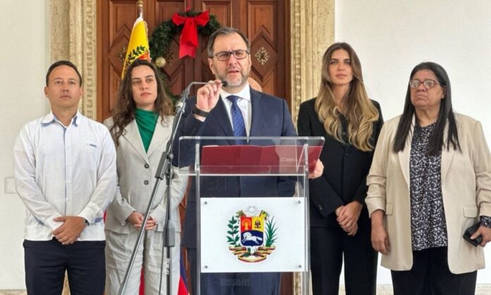 La misiva enviada a más de 190 países fue leída por el canciller Yván Gil