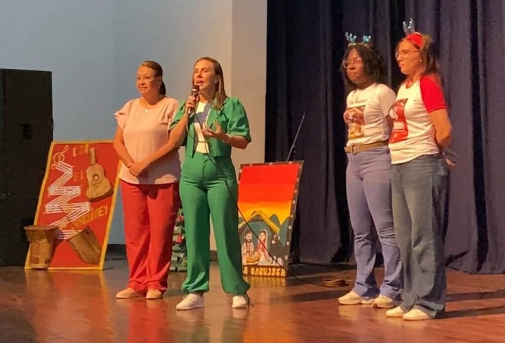 La directora regional de la Fundación Niño Simón Karen Miguens lideró la actividad