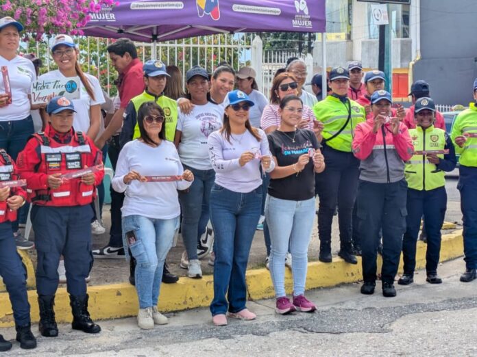 La actividad la realizaron en la esquina de la calle 32 con avenida Cartagena, en el municipio Independencia.