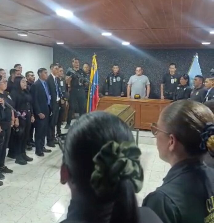 Compañeros le rindieron honores en la sede del CICPC Chivacoa