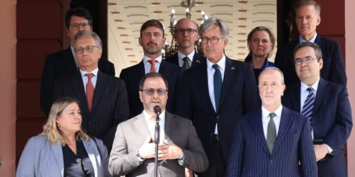 El canciller Yván Gil destacó la disposición del Ejecutivo nacional de construir una hoja de ruta que privilegie la soberanía