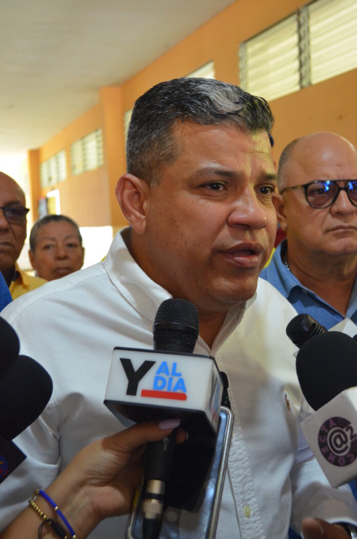 Parra también llamó a las autoridades a continuar y acelerar la excarcelación de políticos y hasta pidió se permita el ingreso al país de cientos de dirigentes que tuvieron que salir de nuestra nación