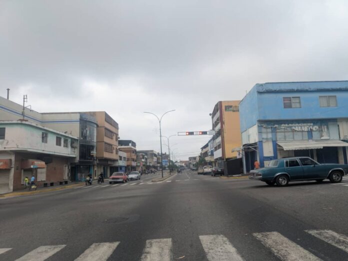 Algunos comerciantes y transportistas indicaron que están laborando con normalidad