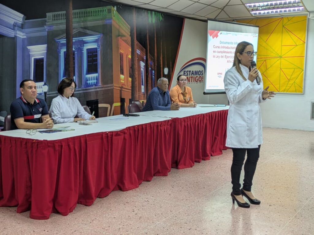 Marilyn Velásquez, autoridad única de Salud en Yaracuy, dio la bienvenida a los profesionales