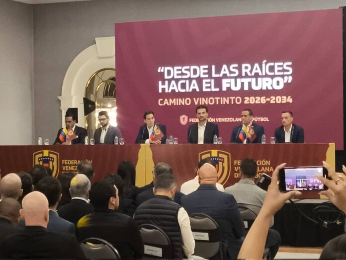 El anuncio fue hecho en una rueda de prensa por el presidente de la FVF Jorge Giménez