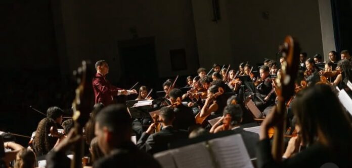 La presentación estará bajo la batuta del director musical Isaac Prado.