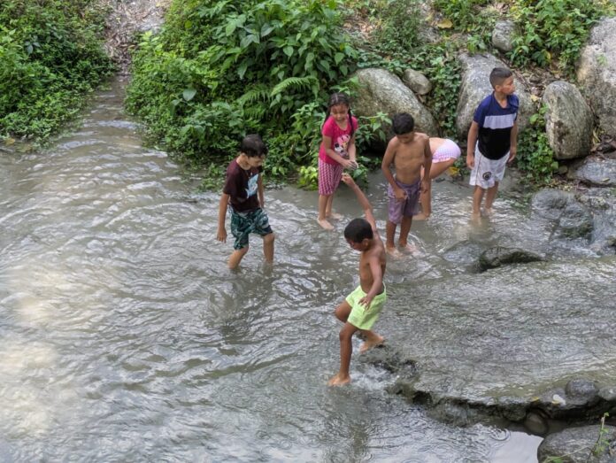 Quienes han decidido salir a distraerse estos días de fiesta han optado por espacios como el Parque Nacional Yurubí, tanto el área recreativa Leonor Bernabó como Guayabito