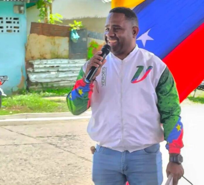 Machado afirmó que el pueblo venezolano, junto a oficiales dignos de la Fuerza Armada levantaron sus voces y sus armas para decir ya basta