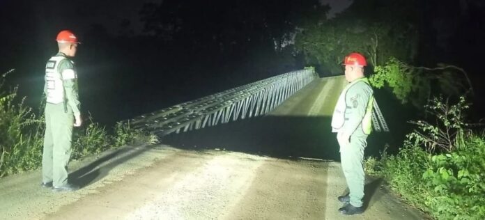 El tránsito vehicular quedó completamente interrumpido en esta vital arteria vial del occidente venezolano