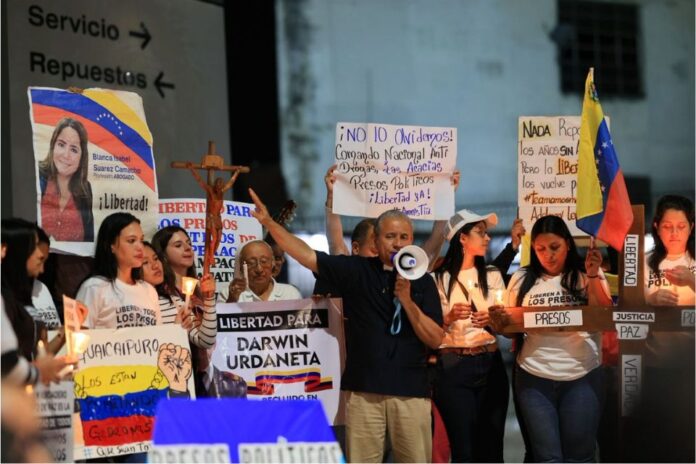 Clippve señaló que los familiares mantendrán “su compromiso: continuarán en oración permanente hasta que cada uno de sus seres queridos recupere su libertad”