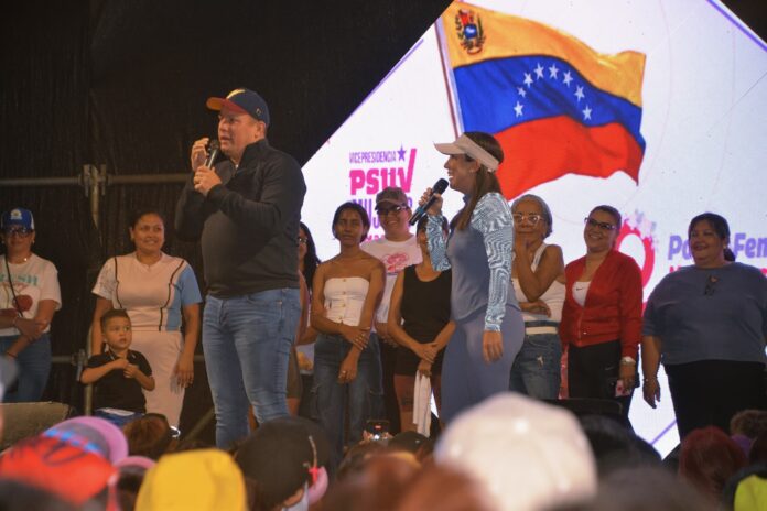 El gobernador Leonardo Intoci acompañó la bailoterapia