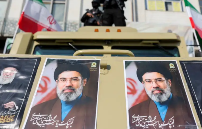 Mojtaba Jamenei no apareció en cámara. Su primera declaración desde su nombramiento fue leída en la televisión estatal