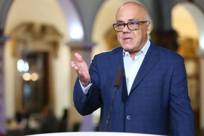 El presidente de la Asamblea Nacional indicó que la ley se aplica por artículos y no por nombres de personas