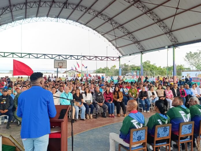 Jorwing Sevilla, orador de orden, señaló en su discurso que hablar del coronel José Joaquín Veroes, es hablar de lealtad