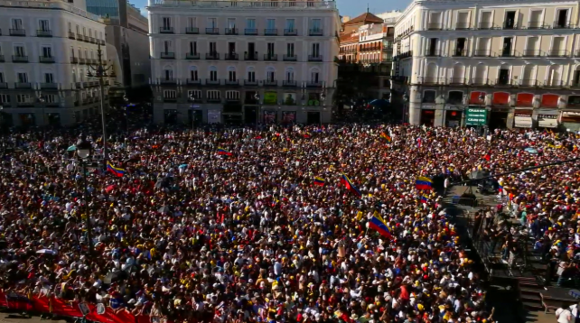 Miles de venezolanos llenaron este sábado la Puerta del Sol de Madrid