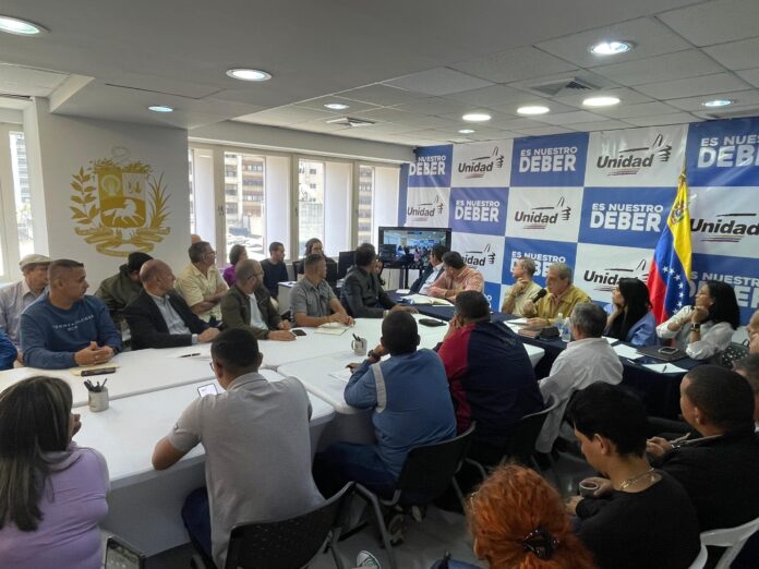 El objetivo de explicar los lineamientos del plan es sumar apoyos para avanzar hacia una transición ordenada, pacífica e institucional