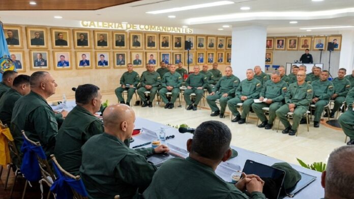 Durante el encuentro priorizaron el establecimiento de nuevas estrategias destinadas al fortalecimiento del bienestar social de la familia militar