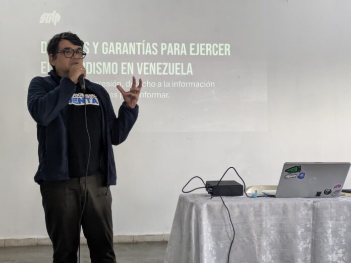 Marco Ruiz, secretario general del SNTP, explicó que la libertad de expresión y el derecho a la información no son exclusivos del gremio periodístico.