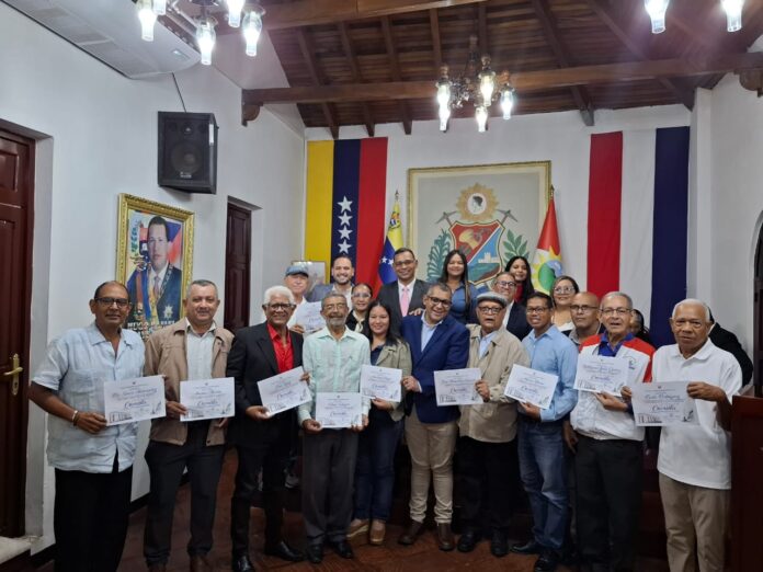 El cuerpo legislativo hizo entrega de reconocimientos a diferentes cronistas del estado Yaracuy