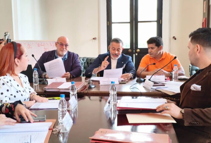 La selección quedó formada por 30 ciudadanos provenientes de los diferentes sectores de la sociedad organizada y 35 que se postularon por iniciativa propia