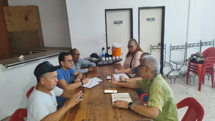 En el encuentro también debatieron sobre los diferentes problemas que está enfrentando el venezolano; hicieron hincapié en la crisis eléctrica y económica.