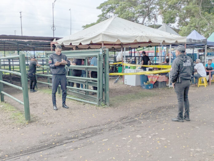 El lugar del suceso fue inspeccionado nuevamente por el CICPC y realizaron entrevistas a personas