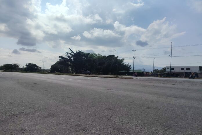 Vecinos de la zona dicen que aunado a la falla eléctrica existe prácticamente un apagón digital