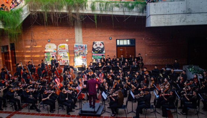 La presentación estará a cargo de la Orquesta Sinfónica de la Juventud Yaracuyana, bajo la batuta del director musical Isaac Prado.