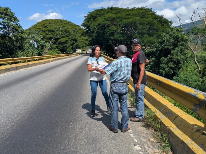 En Cocorote detallaron que las fisuras que se observan en la parte superior son entre los tramos del puente; por ende, no representan ningún peligro.