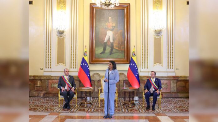 “Hoy la República hace valer su verdad histórica y derechos”, destacó la presidenta encargada