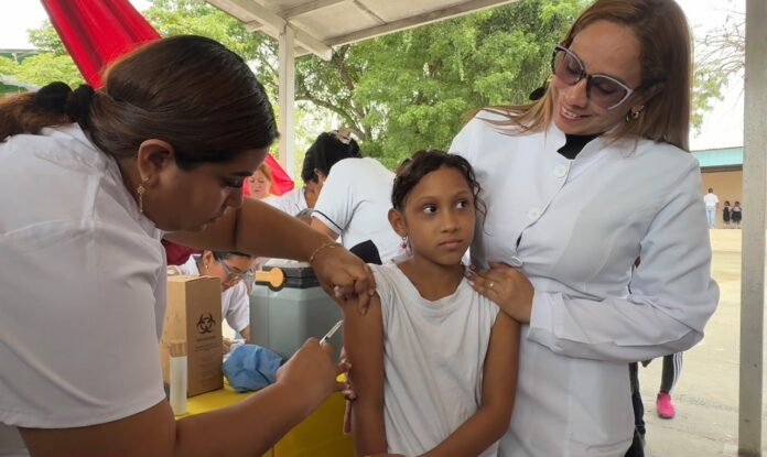 El despliegue se cumplió en 557 instituciones educativas para impactar directamente a niños y adolescentes