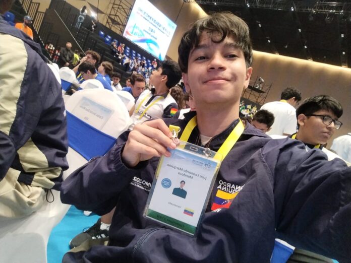 Marquina es de San Felipe, estudia en el Colegio Los Ángeles y también forma parte del equipo de la Academia Matices.