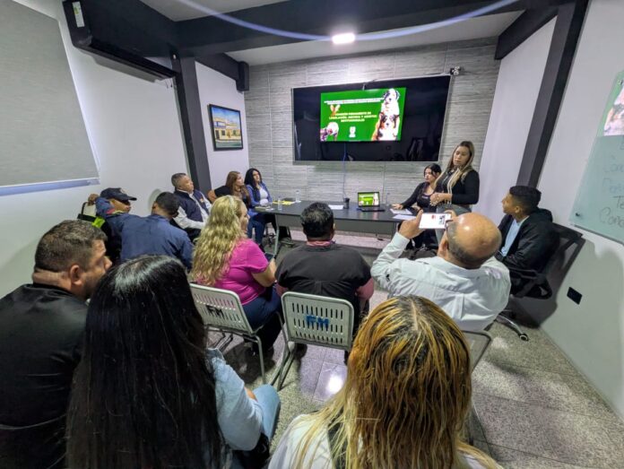 Durante la actividad, la concejala Ingrid Piña, presidenta de la Comisión de Legislación, Estilo y Tutela Institucional, expuso ante representantes de las diferentes instituciones y organizaciones la ordenanza, la cual será llevada a plenaria ante el Concejo Municipal.