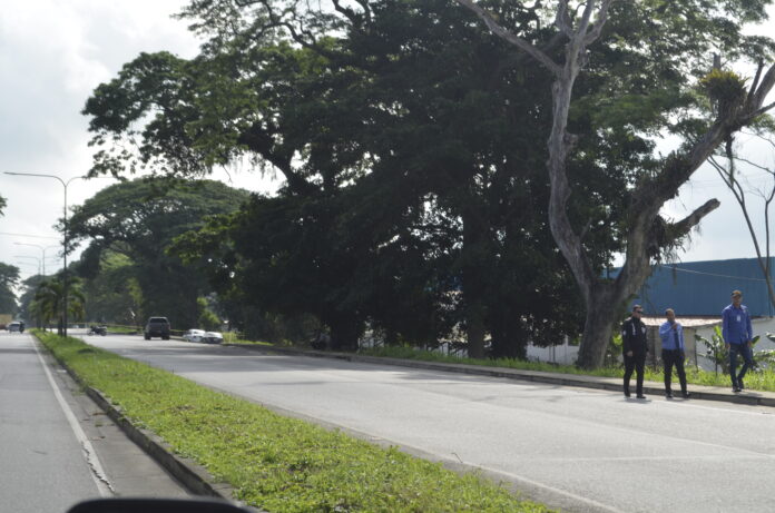 Comisiones de la policía científica rodearon el lugar junto a expertos del MP Caracas